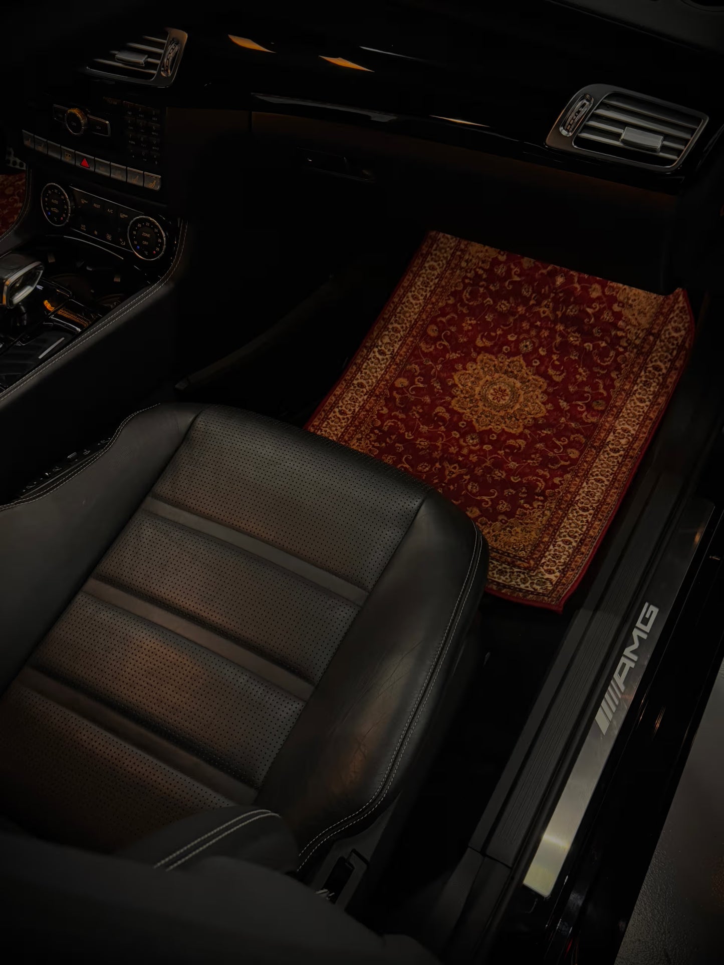 ARTAPI – HENNA – Jeu de Tapis de Voiture Universels – Motif Oriental Rouge – Antidérapants